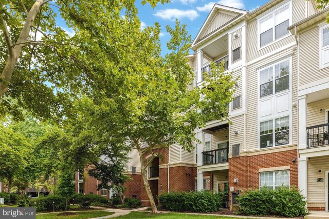 11345 Aristotle Dr #6208, Fairfax, VA 22030
