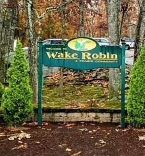 5 Wake Robin Rd #203, Lincoln, RI 02865