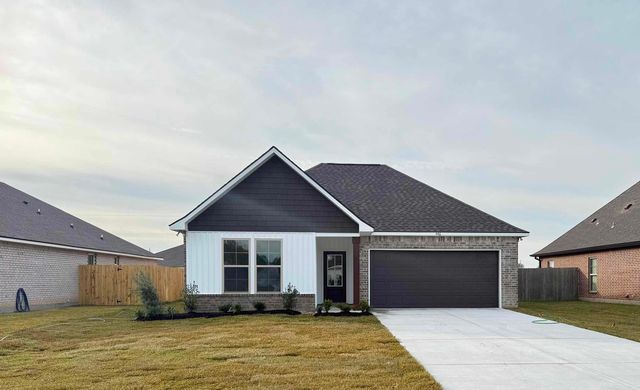 446 Garren Ln, Sulphur, LA 70665