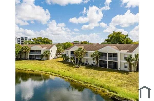 2561 NW 56th Ave #B, Fort Lauderdale, FL 33313
