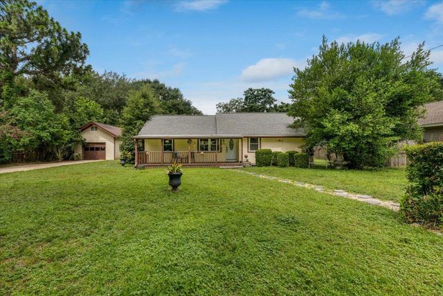1554 Pine St, Niceville, FL 32578