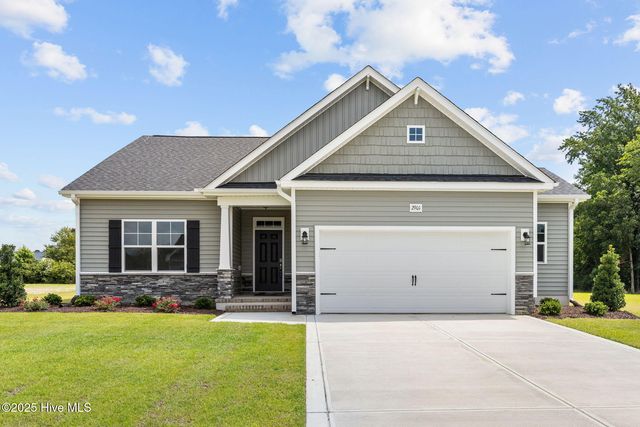 2901 Tucker Hill Drive, Grimesland, NC 27837