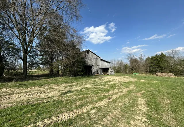 9999 Acreyville Rd, Monticello, KY 42633