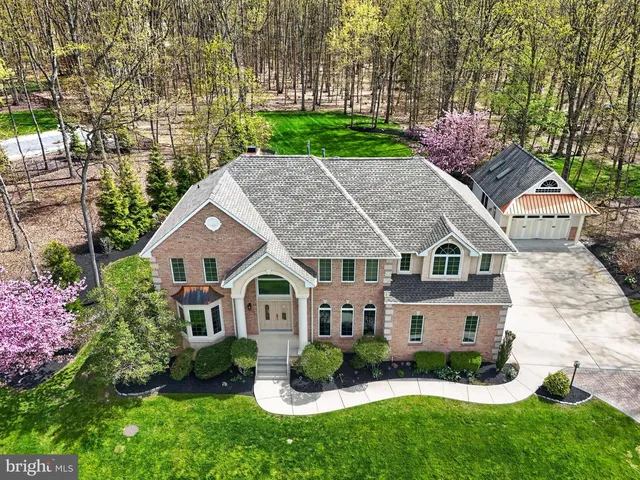 9 Winding Way, Mullica Hill, NJ 08062