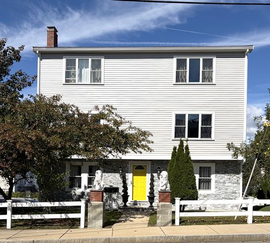 52 Montvale Ave #A, Woburn, MA 01801