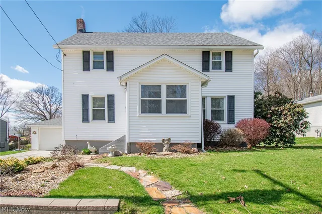 247 S  Hickin St, Rittman, OH 44270