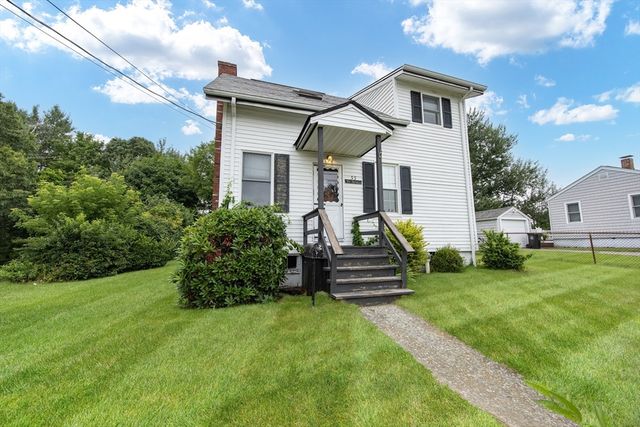 55 2nd St, Swansea, MA 02777
