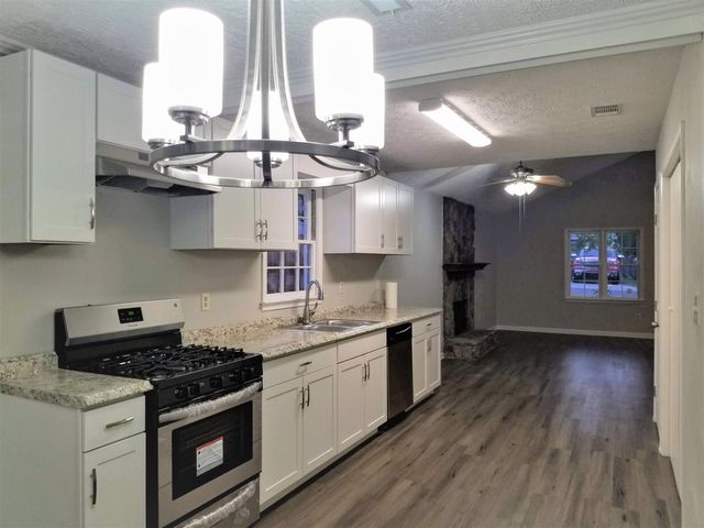 2885 Waverly Cv, Buford, GA 30518
