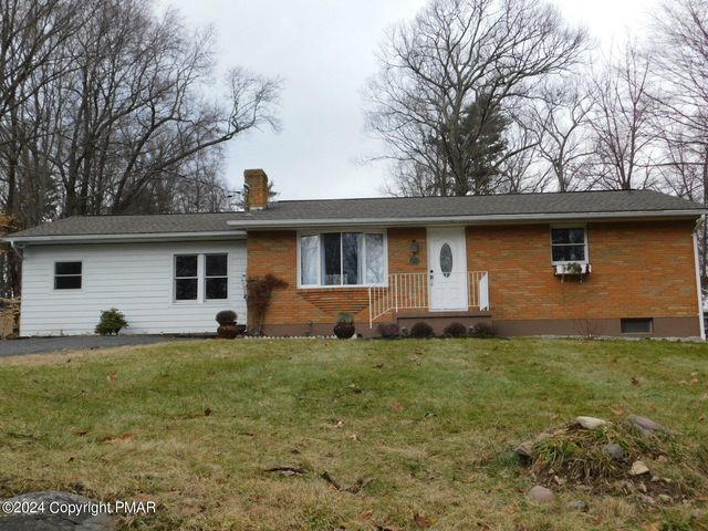 418 Neyhart Rd, Stroudsburg, PA 18360