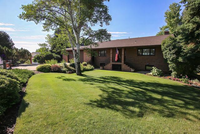 434 Crescent Dr, Sheridan, WY 82801
