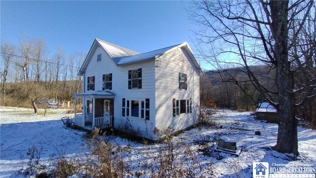 1119 McHenry Valley Rd, Almond, NY 14804