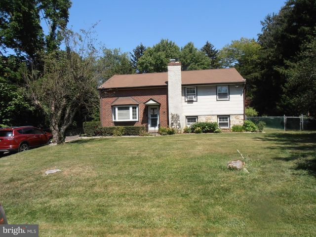 531 Meadow Rd, Chalfont, PA 18914