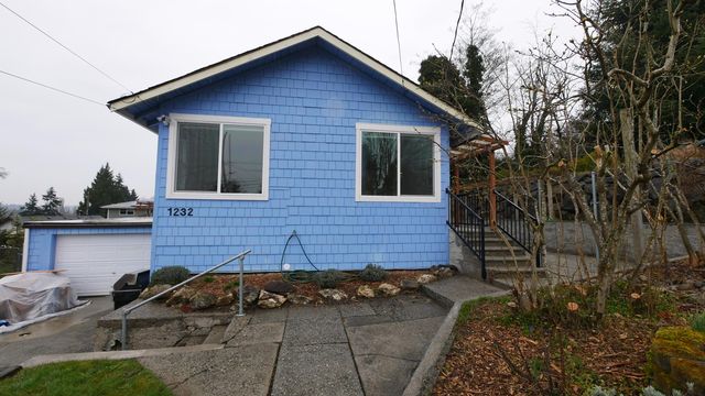 1232 SW Othello St, Seattle, WA 98106