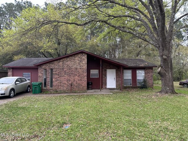 4212 Knowlcrest Dr, Moss Point, MS 39562