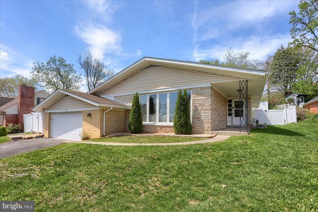 1534 Hollywood Pkwy, York, PA 17403