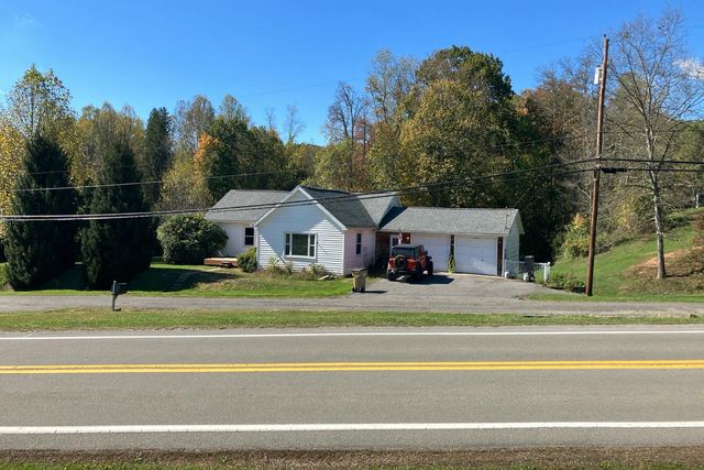 643 Old Mill Rd, Weston, WV 26452