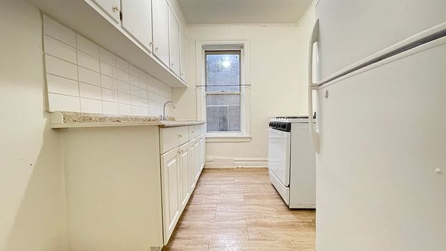 5718 Fort Hamilton Pkwy #C3, Brooklyn, NY 11219