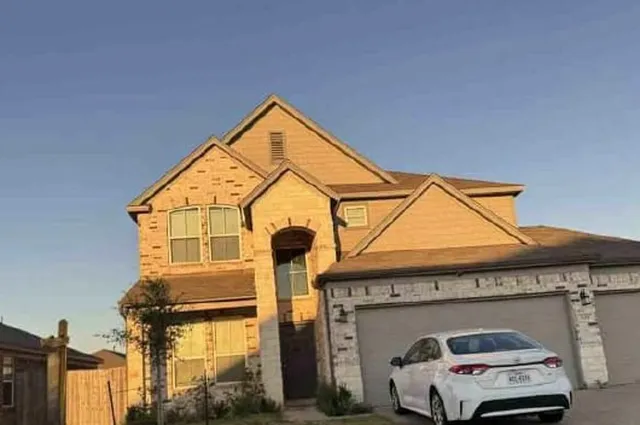 108 Grazing Meadows Ln, Waller, TX 77484