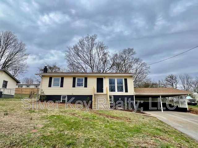206 Riggs St, Athens, TN 37303