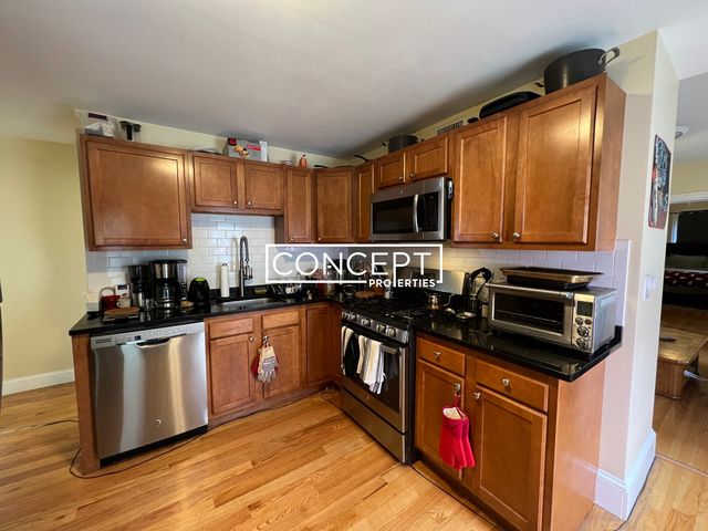 7 Jay St #2CP, Somerville, MA 02144