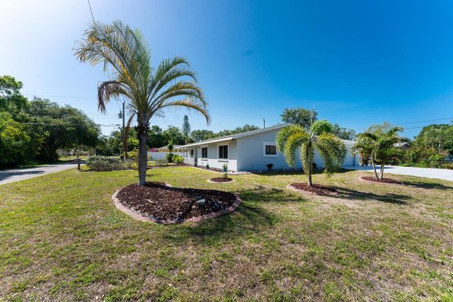 3964 Tarpon Rd, Venice, FL 34293