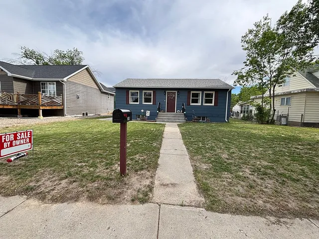 708 Grace Ave, Worland, WY 82401