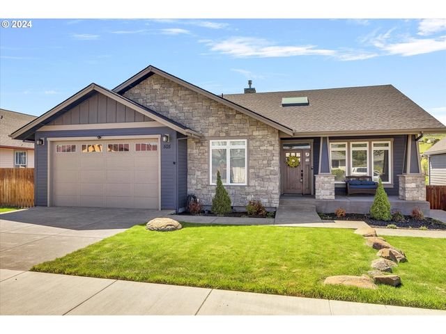 505 E  Knoll Dr, The Dalles, OR 97058