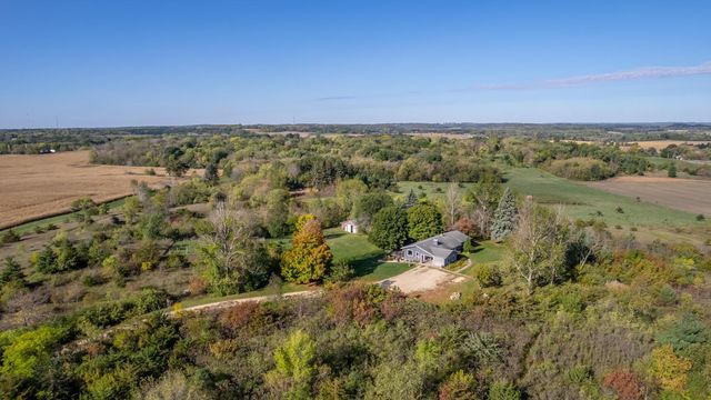 9723 50th Ave NW, Oronoco, MN 55960