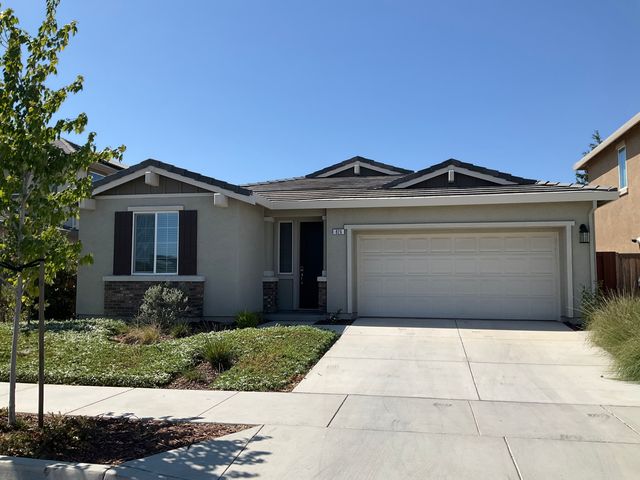 826 Shearwater Rd, Lathrop, CA 95330