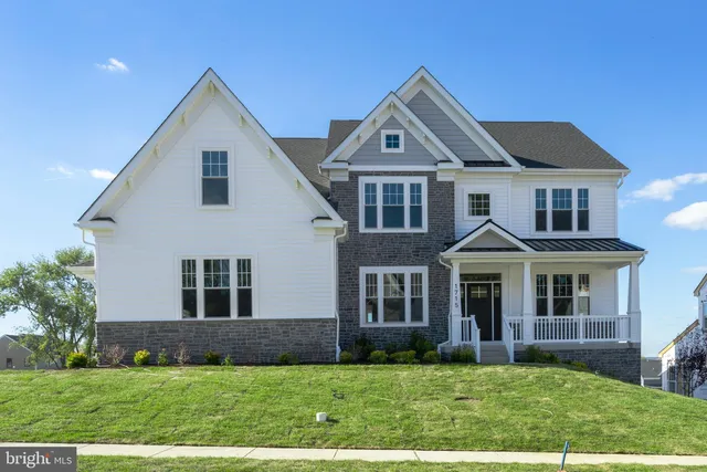 4317 Kleinot Dr, Doylestown, PA 18902
