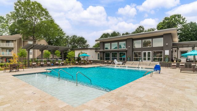 2808 Cross Point Cir #402-38, Matthews, NC 28105