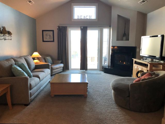 Address Not Disclosed, Rockaway Beach, OR 97136