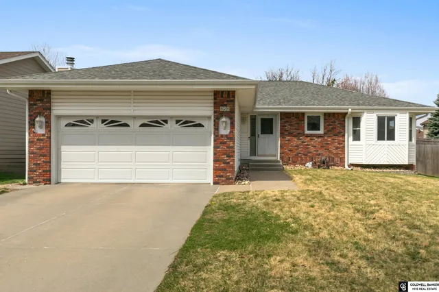 820 W  Chadderton Dr, Lincoln, NE 68521