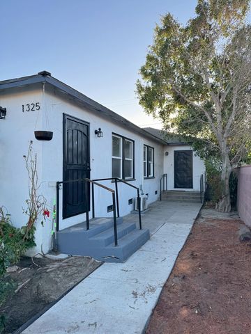 1327 N  Kenwood St #1327, Burbank, CA 91505