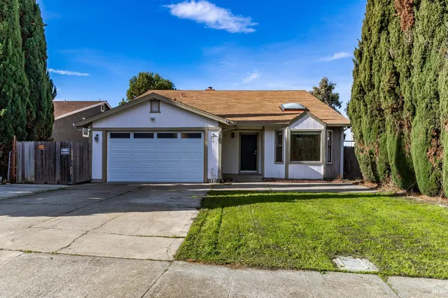 235 Toledo Court, Vallejo, CA 94591