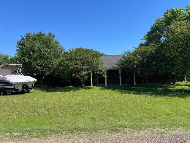 313 Panorama Loop, Waxahachie, TX 75165
