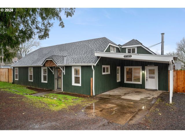 17185 Scales Ave, Sandy, OR 97055