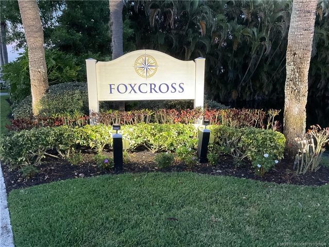 5645 SE Foxcross Pl, Stuart, FL 34997