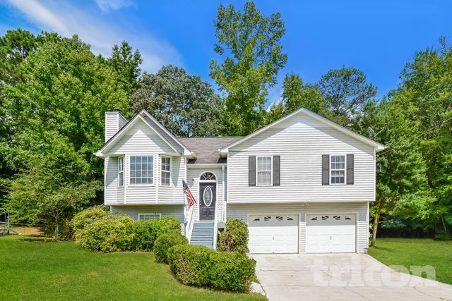 708 Newport Dr, Villa Rica, GA 30180