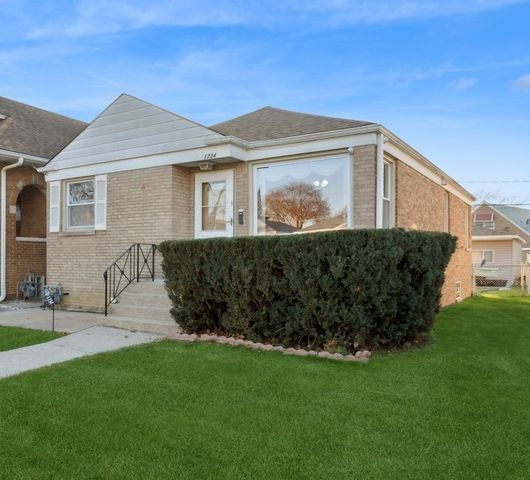 1734 N  22nd Ave, Melrose Park, IL 60160
