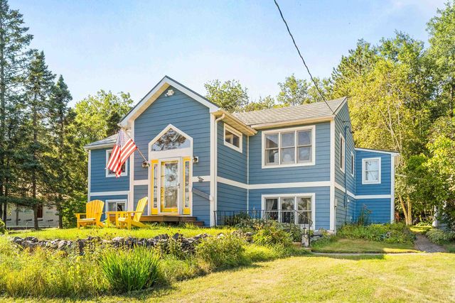 5227 Greenwood Rd, Duluth, MN 55804