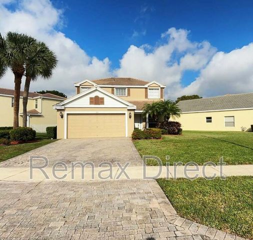 113 Canterbury Pl, Royal Palm Beach, FL 33414