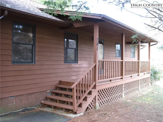 281 OLD TURNPIKE RD. EAST, Banner Elk, NC 28604