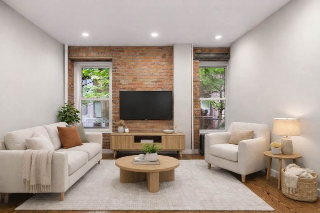 437 E  12th St #2C, New York, NY 10009