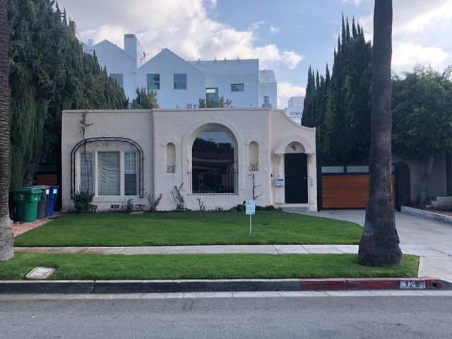 128 S  Carson Rd, Beverly Hills, CA 90211