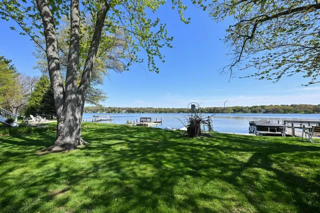 W944 Shorewood DRIVE, East Troy, WI 53120