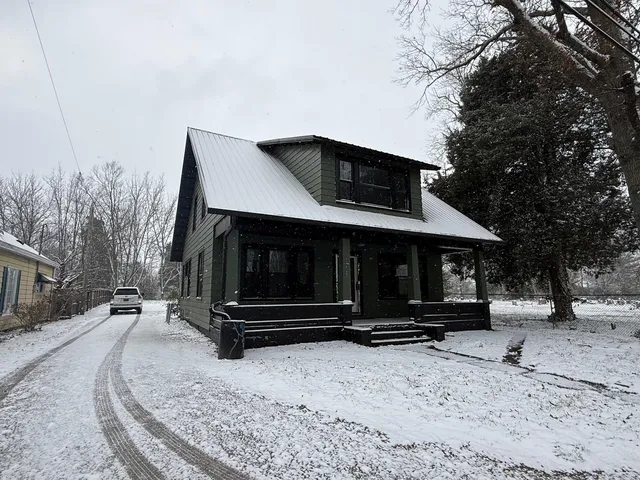 1912 Cypress St, Paris, KY 40361