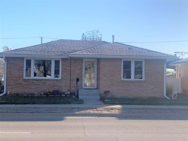 703 S  1st St, Norfolk, NE 68701