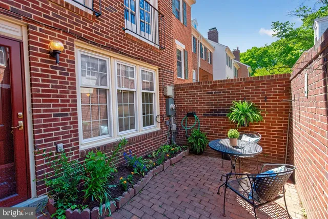 1962 N  Cleveland St #1, Arlington, VA 22201
