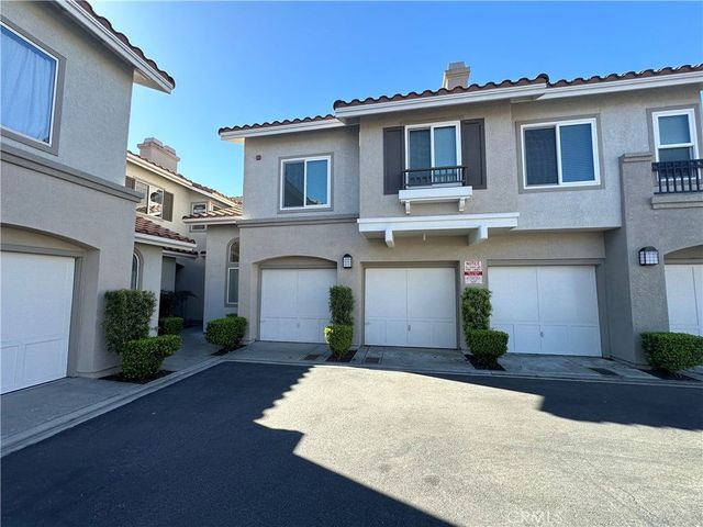 241 California Ct, Mission Viejo, CA 92692